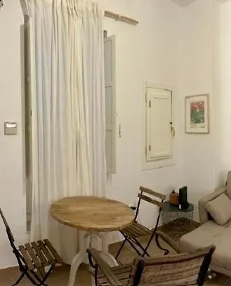 Nr15 In The Heart Of Cadiz